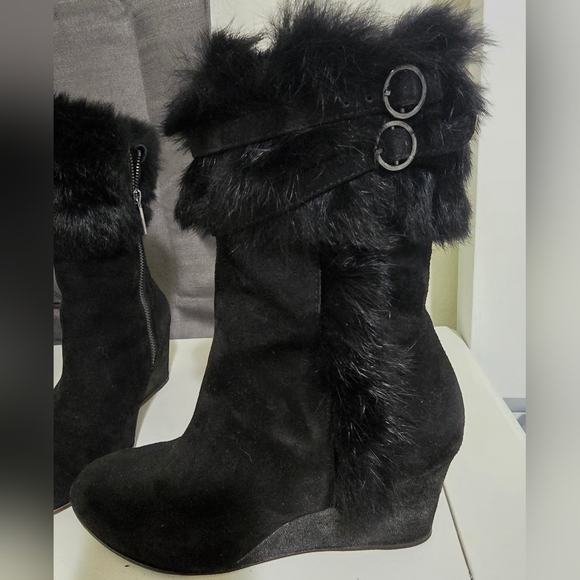 Taryn Rose black boots size 5.5 - Picture 3 of 5